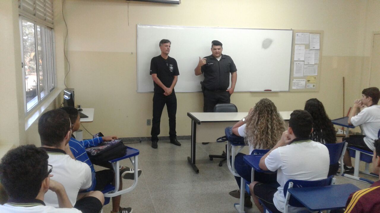 Polícia Civil participa do projeto de orientações profissionais no Ifes de Colatina