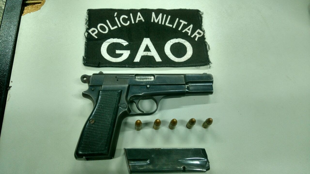Pistola apreendida no Rui Pinto Bandeira