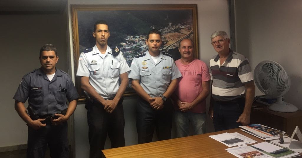 Reunião do Cmdo da 3ª Cia com prefeito de Vargem Alta