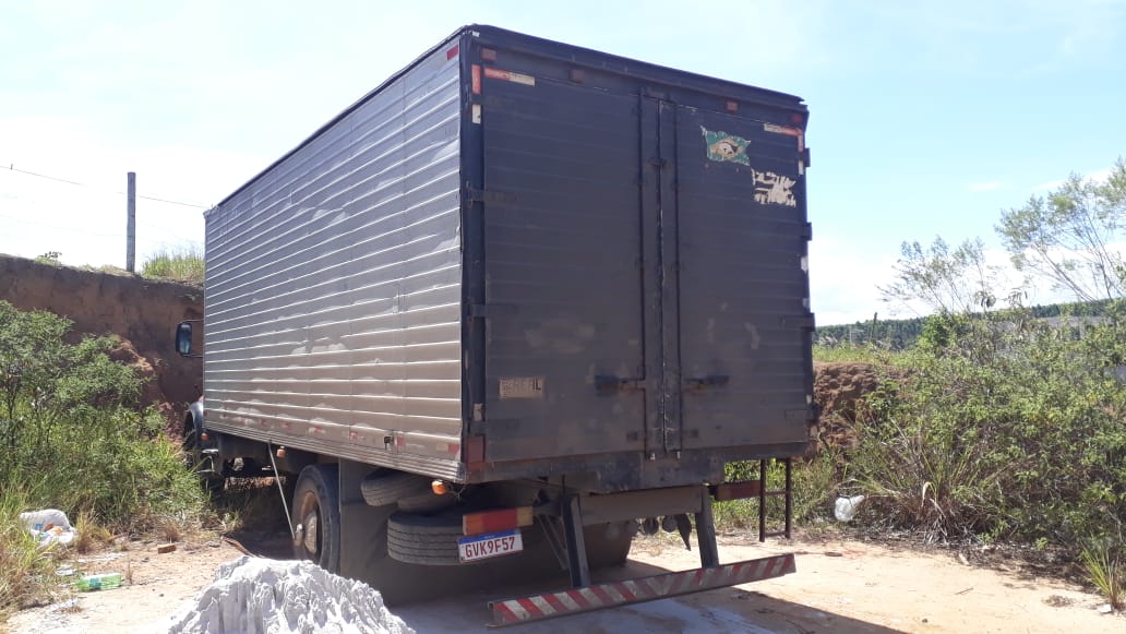 Carga e caminhão recuperados dia 27 - 03