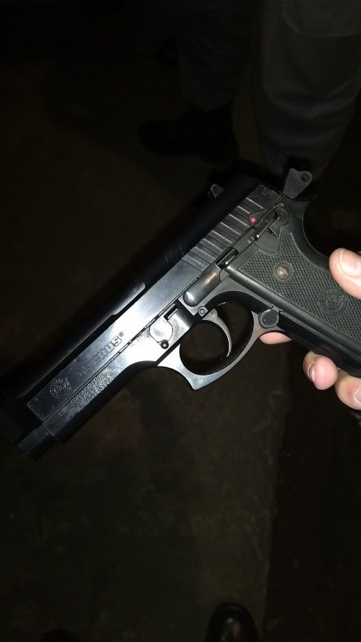Simulacro apreendido no Vila Rica com suspeitos de assaltos