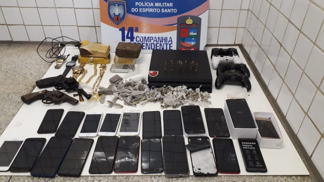 PM detém indivíduo e recupera 26 celulares roubados na Serra