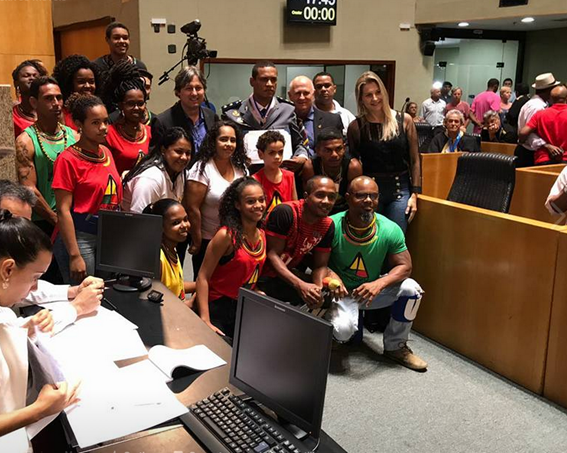 Comandante do 2° BPM recebe comenda no dia internacional de luta pela eliminação da descriminação racial